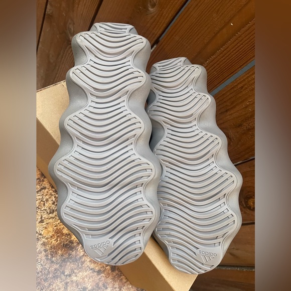 YEEZY 450 Stone Grey Men’s Sneakers - Picture 7 of 13